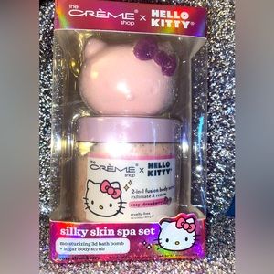 Hello Kitty Silky Rosy Strawberry Body Scrub Spa Set + BONUS